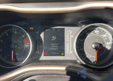 2016 Jeep Cherokee Sport z USA, uszkodzony, nr VIN 1C4PJMAB5GW197922